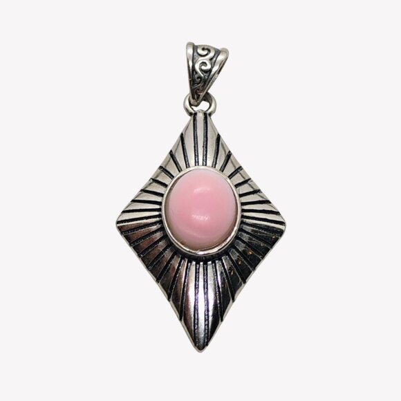 Sterling Silver Pink Conch Shell Diamond Shaped Pendant Unique Design Wide Stamp - Picture 1 of 7